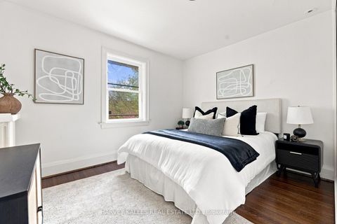 Photo 18 at 231 Glengrove Avenue W, Lawrence Park South, Toronto