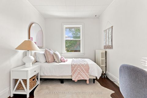 Photo 20 at 231 Glengrove Avenue W, Lawrence Park South, Toronto