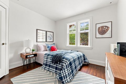 Photo 21 at 231 Glengrove Avenue W, Lawrence Park South, Toronto