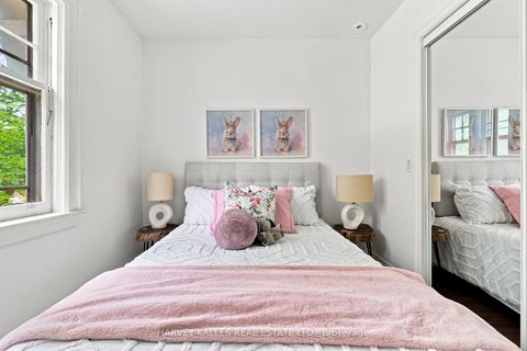 Photo 24 at 231 Glengrove Avenue W, Lawrence Park South, Toronto