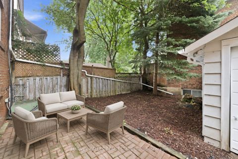 Photo 33 at 231 Glengrove Avenue W, Lawrence Park South, Toronto