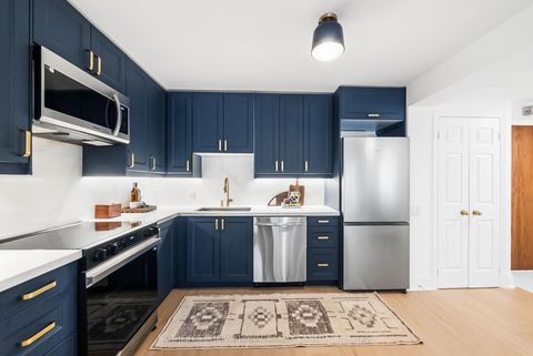 Photo 12 at 417 - 1177 Yonge Street, Moore Park, Toronto