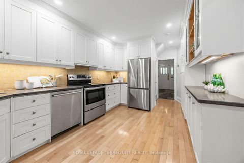 Photo 11 at 81 Stibbard Avenue, Mount Pleasant East, Toronto