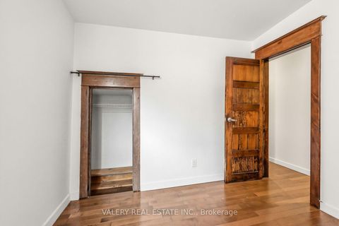Photo 8 at 472 Crawford Street, Little Italy, Toronto