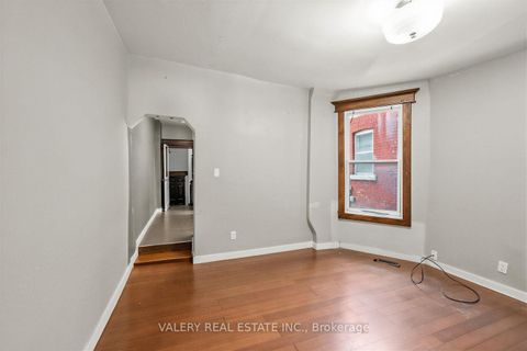 Photo 15 at 472 Crawford Street, Little Italy, Toronto