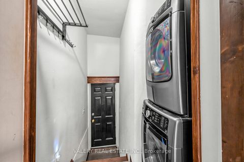 Photo 23 at 472 Crawford Street, Little Italy, Toronto