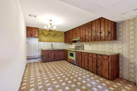 Photo 19 at 22 Euphrasia Drive, Glen Park, Toronto