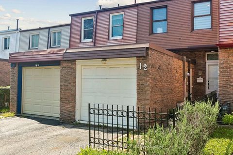 Photo 1 at 12 l'amoreaux Drive, L'Amoreaux, Toronto