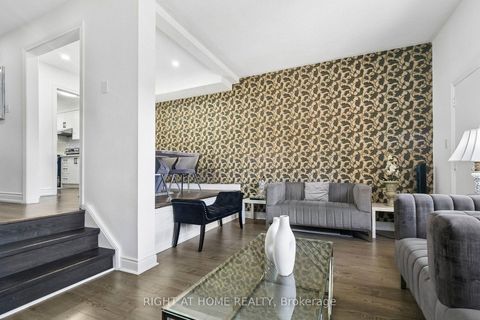 Photo 4 at 12 l'amoreaux Drive, L'Amoreaux, Toronto
