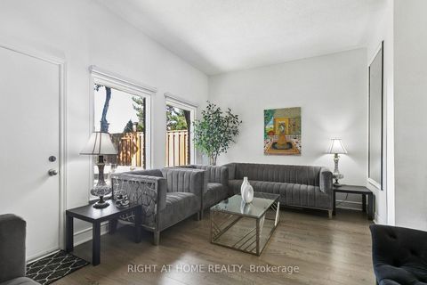 Photo 6 at 12 l'amoreaux Drive, L'Amoreaux, Toronto