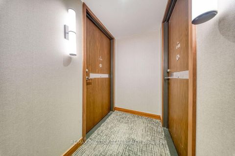Photo 4 at 1510 - 17 Bathurst Street, Waterfront Communities C1, Toronto