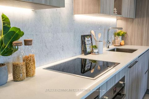 Photo 12 at 1510 - 17 Bathurst Street, Waterfront Communities C1, Toronto