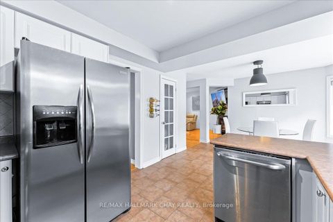 Photo 17 at 3 Bell Street, Ardagh, Barrie