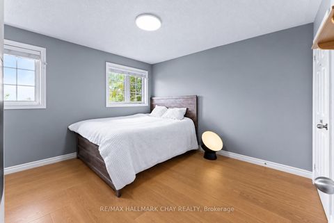 Photo 24 at 3 Bell Street, Ardagh, Barrie