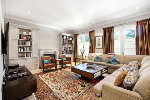 Photo 3 at 50 Viewmount Avenue, Lawrence, Toronto