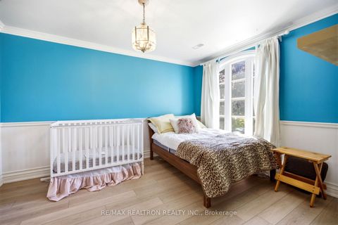 Photo 9 at 50 Viewmount Avenue, Lawrence, Toronto