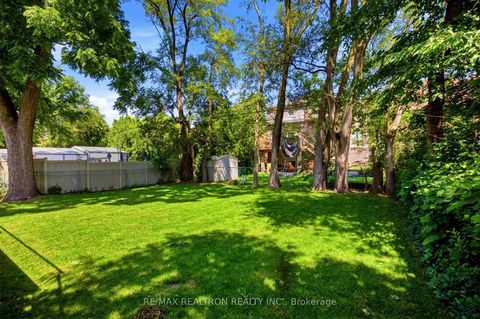 Photo 13 at 50 Viewmount Avenue, Lawrence, Toronto