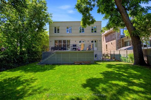 Photo 14 at 50 Viewmount Avenue, Lawrence, Toronto