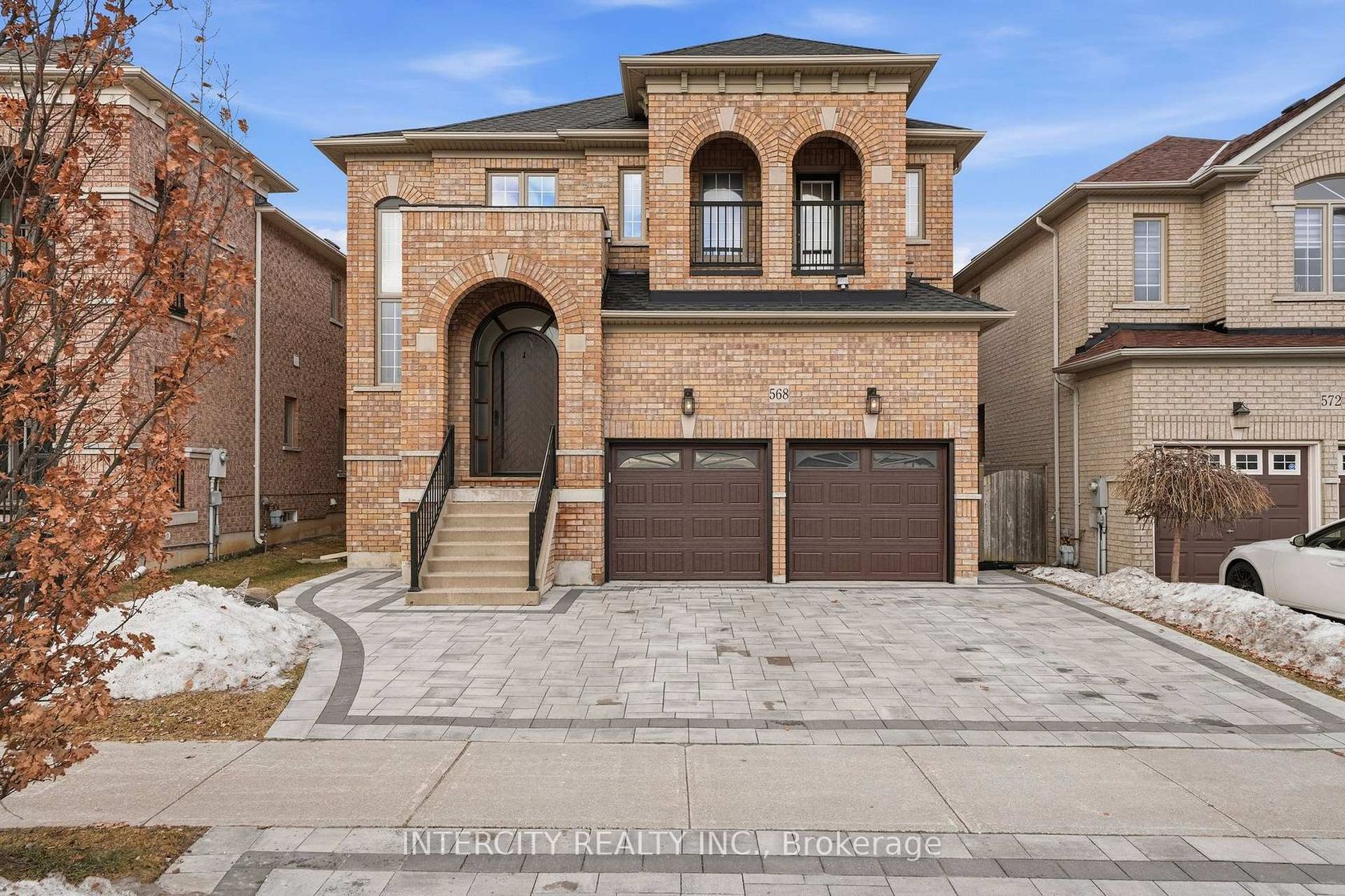568 Grand Trunk Avenue, Patterson, Vaughan photo 7