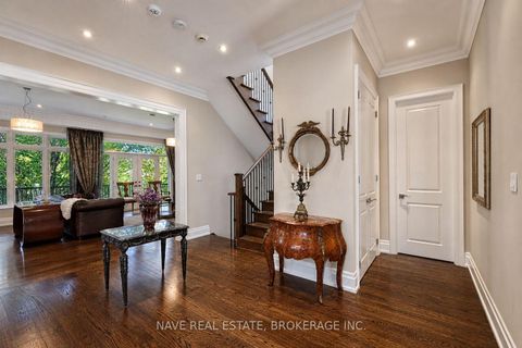 Photo 11 at 136 Homewood Avenue, Newtonbrook West, Toronto