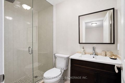 Photo 42 at 136 Homewood Avenue, Newtonbrook West, Toronto