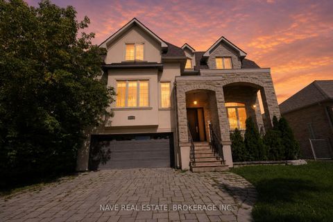 Photo 49 at 136 Homewood Avenue, Newtonbrook West, Toronto