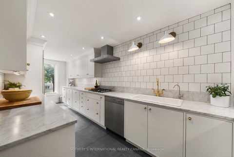 Photo 10 at 213 Walmer Road, Casa Loma, Toronto