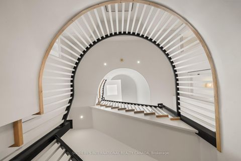 Photo 16 at 213 Walmer Road, Casa Loma, Toronto