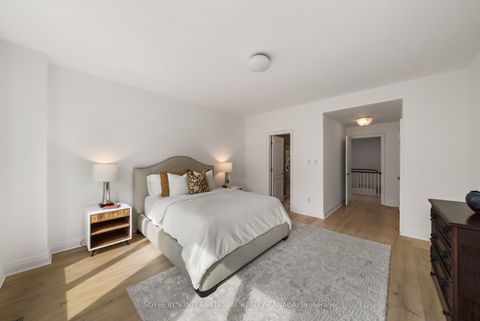 Photo 21 at 213 Walmer Road, Casa Loma, Toronto