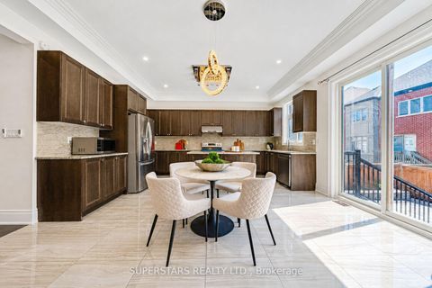 Photo 14 at 20 Wellman Drive, Oak Ridges Lake Wilcox, Richmond Hill
