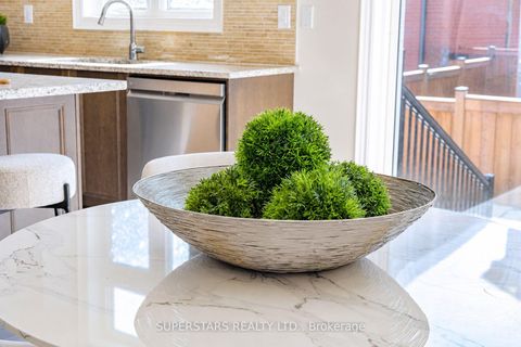 Photo 15 at 20 Wellman Drive, Oak Ridges Lake Wilcox, Richmond Hill
