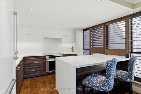 Photo 4 at 608 - 164 Cumberland Street, Annex, Toronto