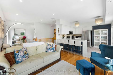 Photo 3 at 222 - 1837 Eglinton Avenue E, Victoria Village, Toronto