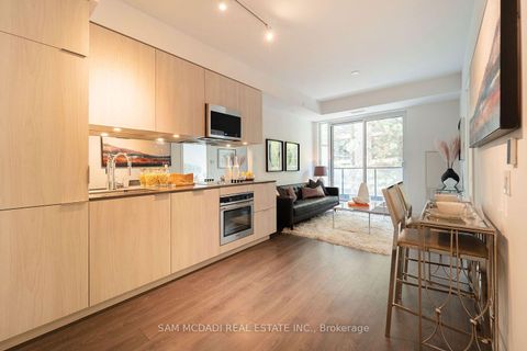 Photo 12 at 301 - 609 Avenue Road, St. Clair, Toronto