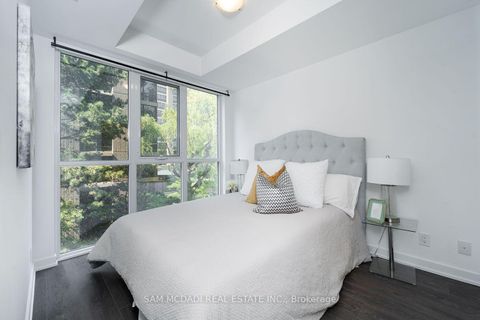 Photo 15 at 301 - 609 Avenue Road, St. Clair, Toronto
