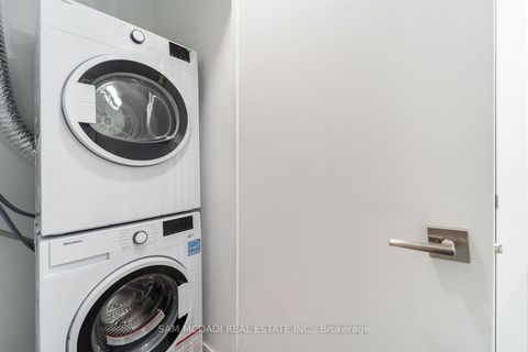 Photo 20 at 301 - 609 Avenue Road, St. Clair, Toronto