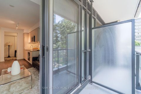 Photo 23 at 301 - 609 Avenue Road, St. Clair, Toronto