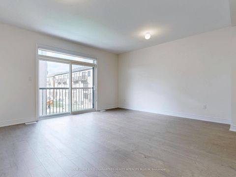 Photo 9 at 124 Tennant Circle, Vellore Village, Vaughan