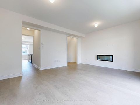 Photo 12 at 124 Tennant Circle, Vellore Village, Vaughan