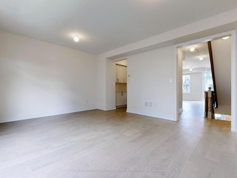 Photo 13 at 124 Tennant Circle, Vellore Village, Vaughan