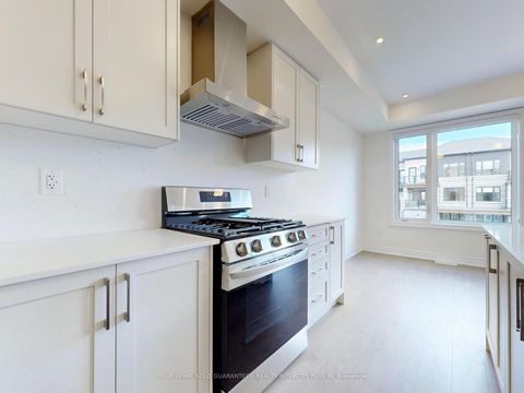 Photo 23 at 124 Tennant Circle, Vellore Village, Vaughan