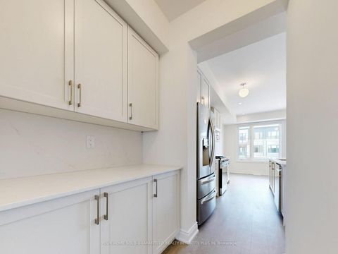 Photo 24 at 124 Tennant Circle, Vellore Village, Vaughan