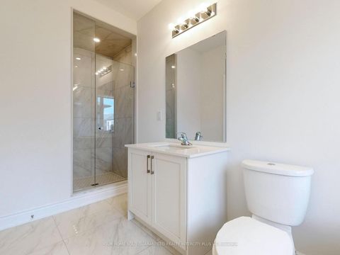 Photo 32 at 124 Tennant Circle, Vellore Village, Vaughan