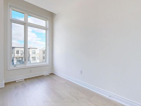 Photo 37 at 124 Tennant Circle, Vellore Village, Vaughan