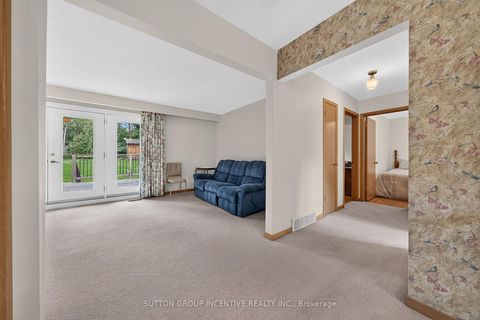 Photo 7 at 80 Shirley Avenue, Sunnidale, Barrie