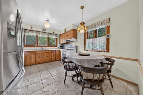 Photo 11 at 80 Shirley Avenue, Sunnidale, Barrie