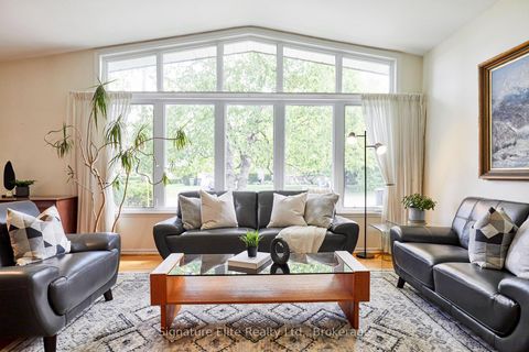 Photo 1 at 122 Haileybury Drive, Bendale, Toronto