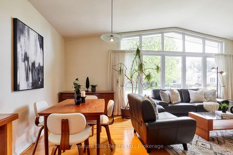 Photo 4 at 122 Haileybury Drive, Bendale, Toronto