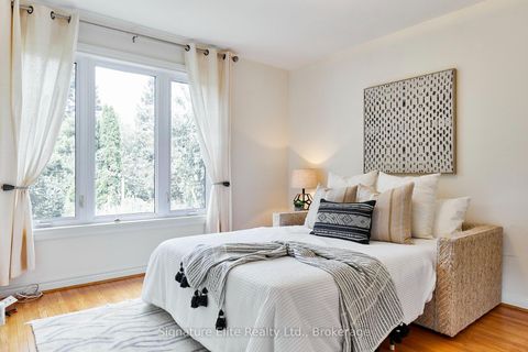 Photo 17 at 122 Haileybury Drive, Bendale, Toronto