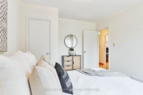 Photo 19 at 122 Haileybury Drive, Bendale, Toronto
